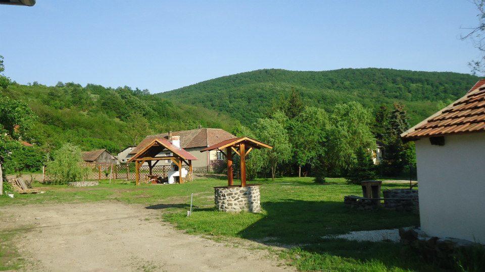 Toldi Vendégház Hotel Felsőtold Exterior foto