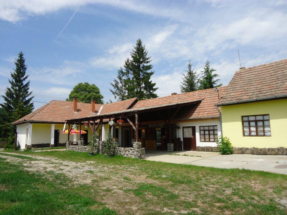 Toldi Vendégház Hotel Felsőtold Exterior foto